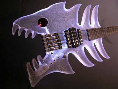 Piranha Guitar picture