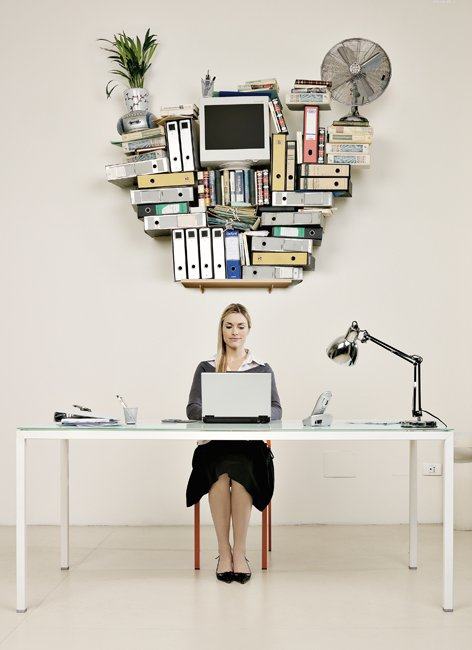 Clever Secretary picture