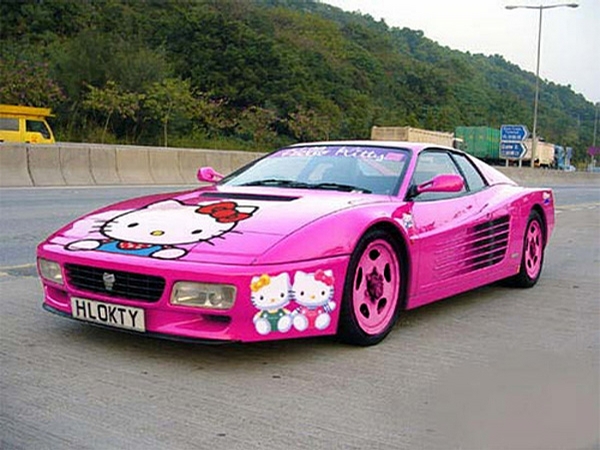 Hello Kitty Ferrari picture