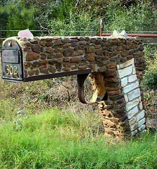 Gun Mailbox picture