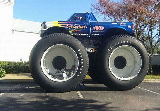 Monster Truck Madness picture